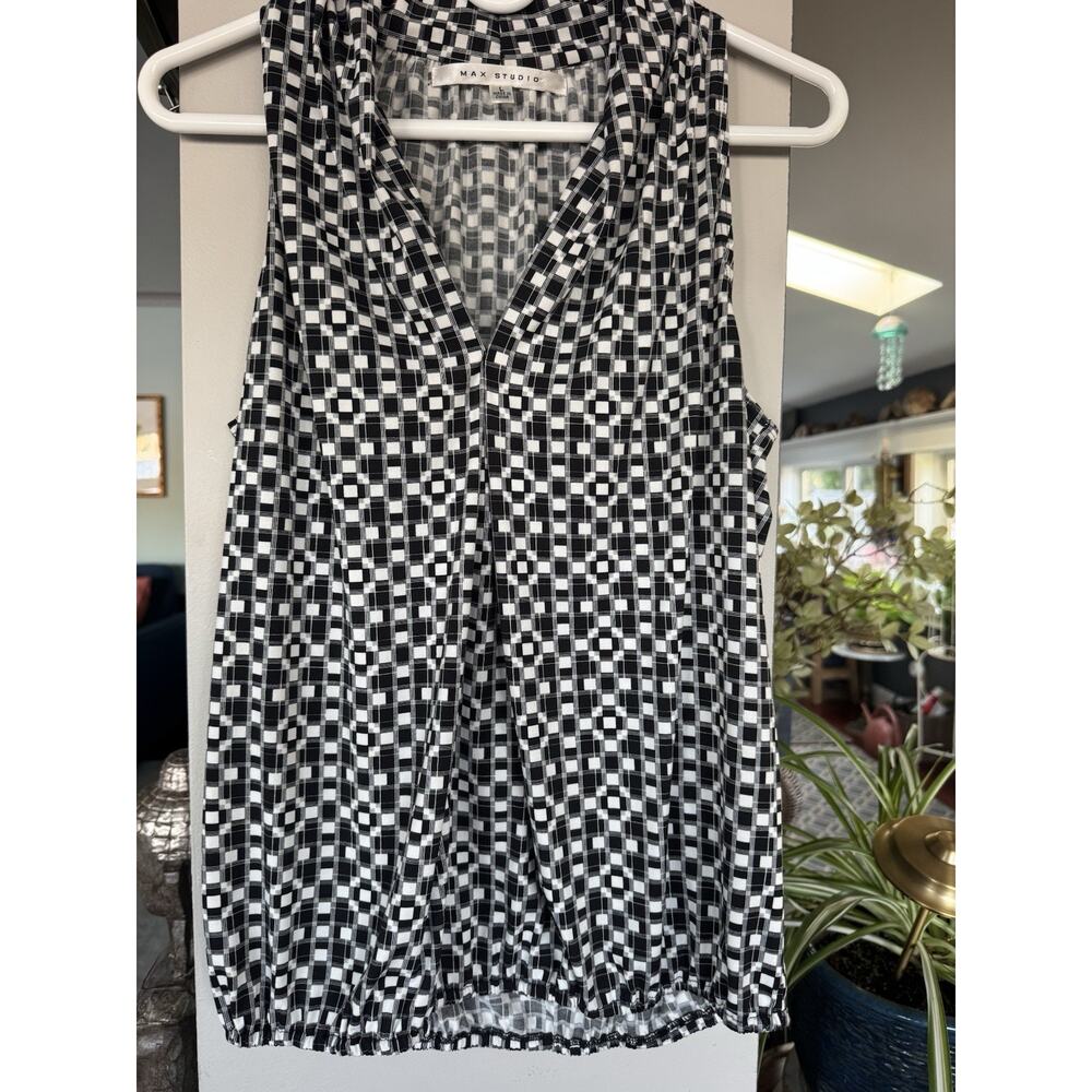 Max Studio Black White Geometric Print Top Womens size L